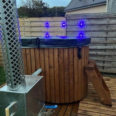 Cottage Cocooning Romantique Avec Jaccuzzi Prive Ancinnes Exterior foto